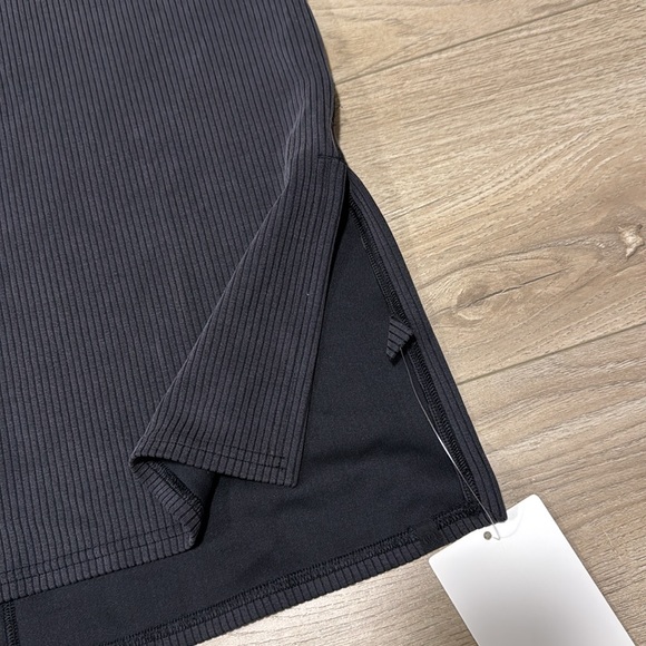 Lululemon Ribbed softstreme relaxed fit t shirt. - Picture 3 of 5